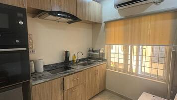 Microwave, oven