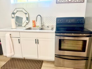 Microwave, oven, stovetop, coffee/tea maker