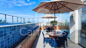 Outdoor dining - Nawa Residence - Praia de Tamandaré (Tamandaré)