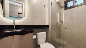 Apartment | Bathroom