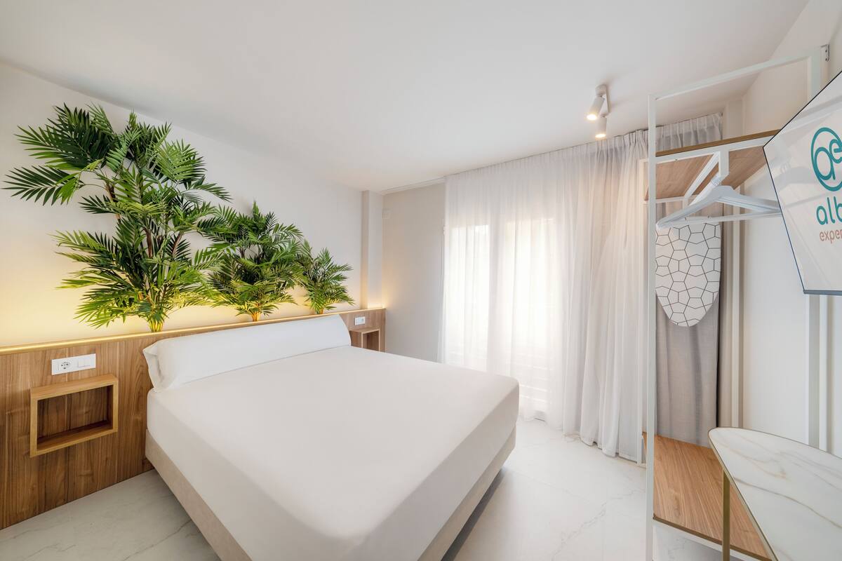 Apartamento premium, sacada, vista para a cidade | Wi-Fi de cortesia