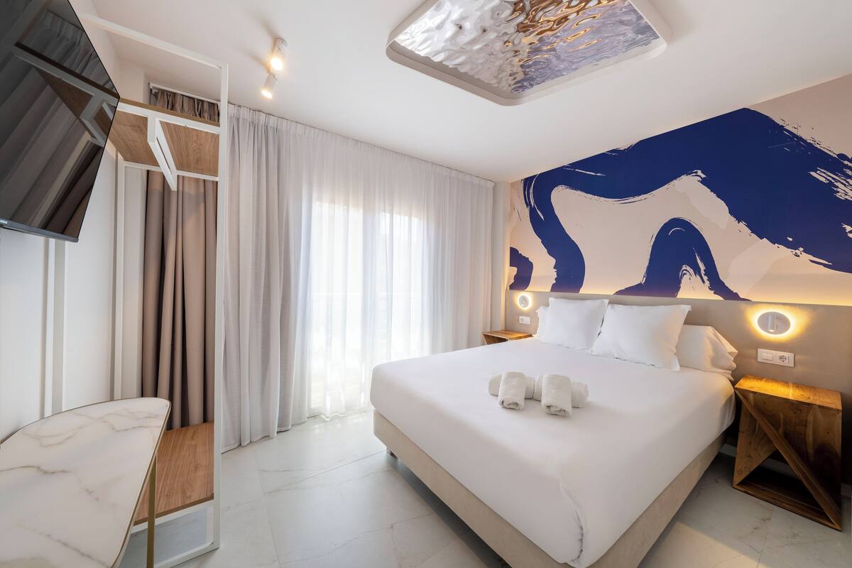 Apartamento premium, sacada, vista para a cidade | Wi-Fi de cortesia