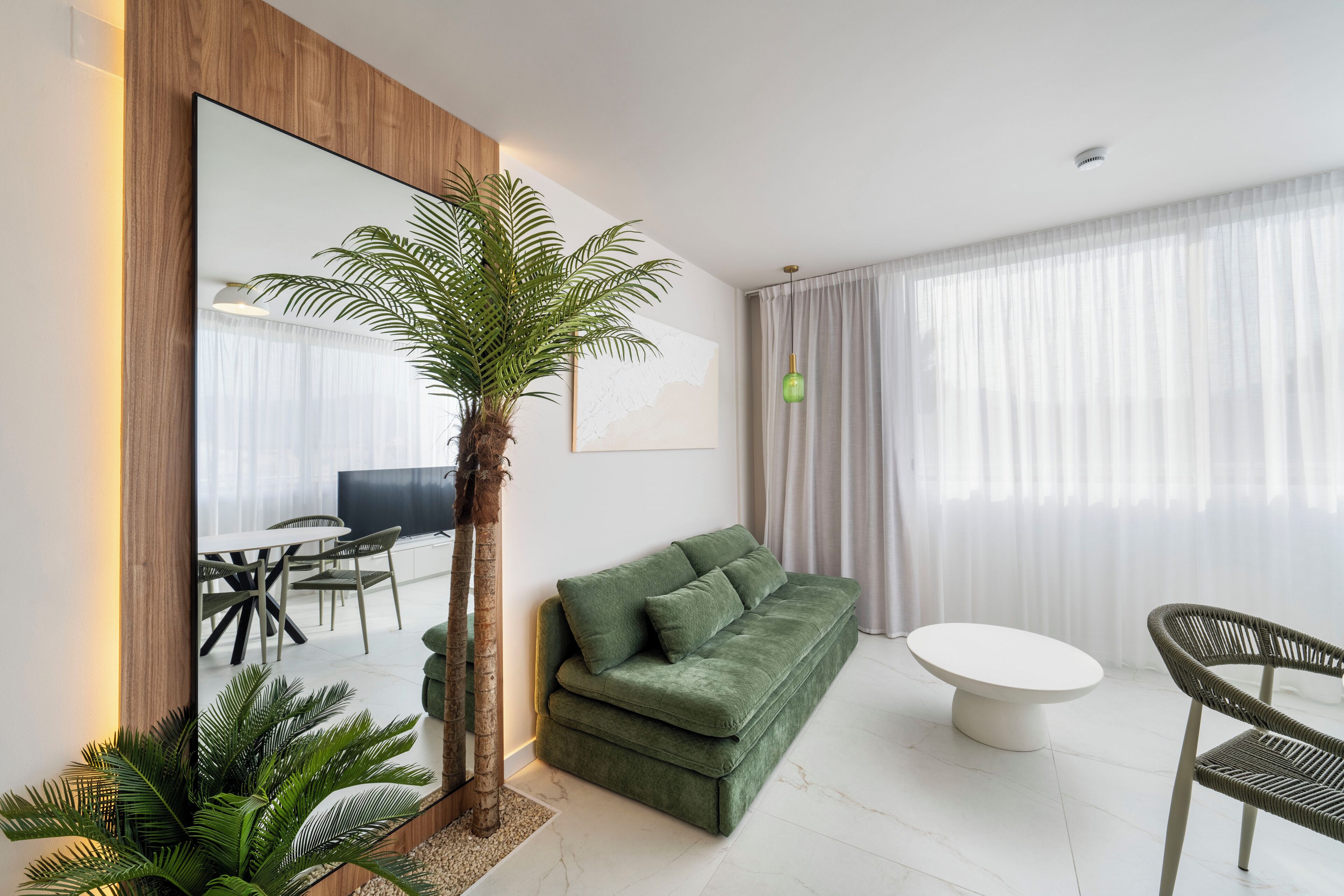 Apartamento Premium, balcón, vistas a la piscina | Zona de estar
