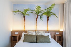 Apartamento Premium, balcón, vistas a la piscina | Wifi gratis