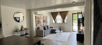 Charming 1-bedroom house close to JFK