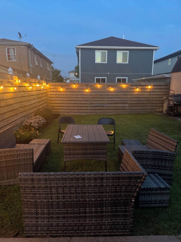 Outdoor dining