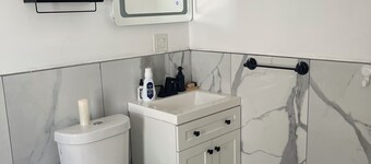 Charming 1-bedroom house close to JFK
