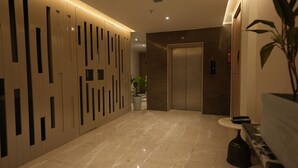 Sınıflandırılmamış resim, 50 üzerinden 2, düğme