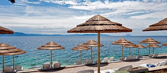 Villa MI, close to beaches, summer kitchen, pool, large fenced garden