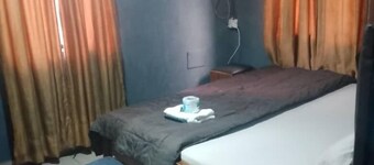 GAT Travellers Hotel