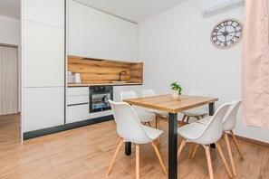 Basic-Apartment | Eigene Küche
