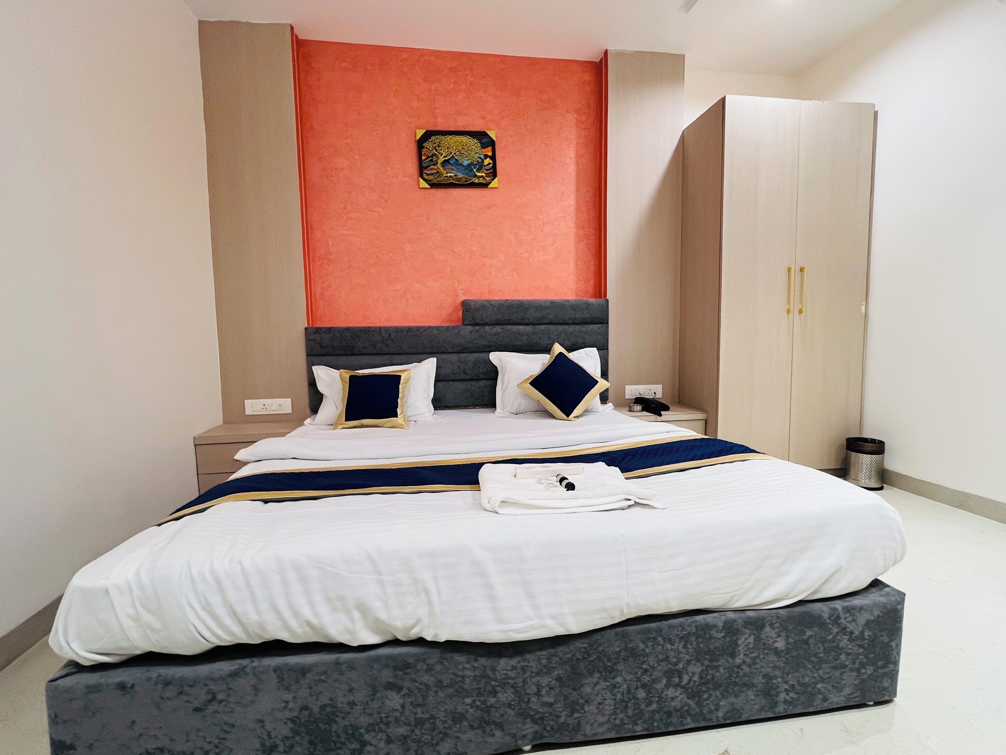 Premium Double Room, 1 Bedroom, City View | Individually furnished, desk, laptop workspace