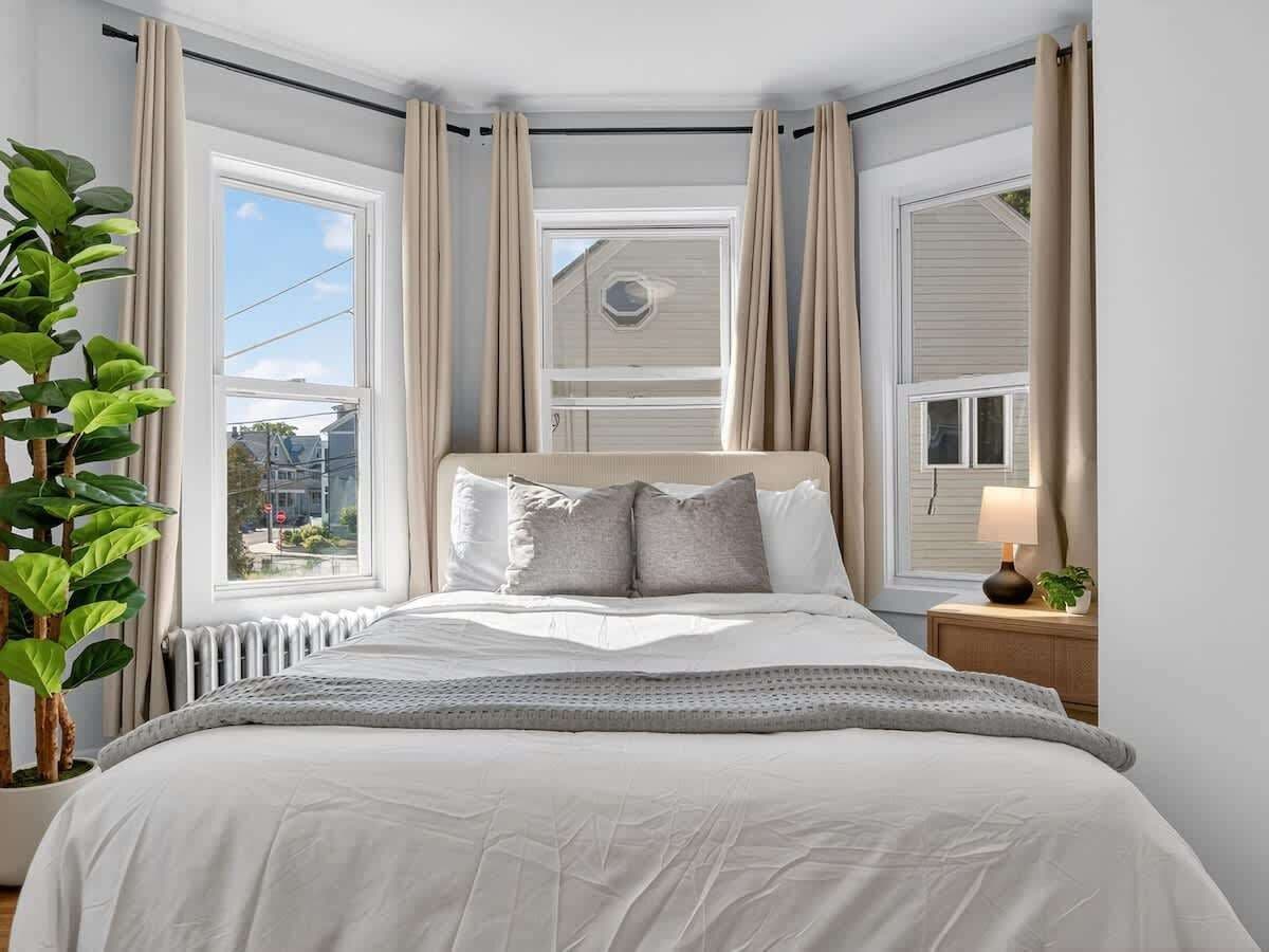 5 chambres, fer et planche à repasser, lit parapluie, Wi-Fi gratuit