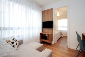 2 slaapkamers, een strijkplank/strijkijzer, internet, beddengoed