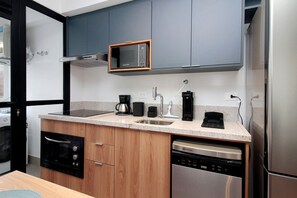 Fridge, microwave, oven, dishwasher