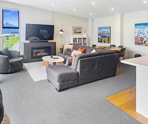 TV, fireplace, offices