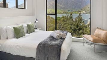 3 bedrooms, iron/ironing board, travel cot, WiFi