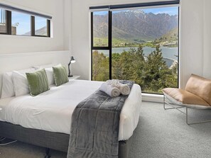 3 bedrooms, iron/ironing board, travel crib, WiFi