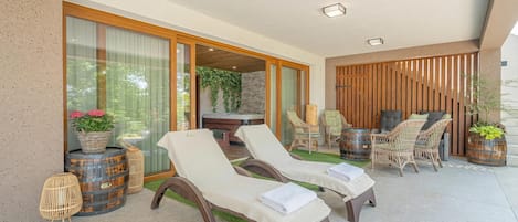 Familievilla, flere soverom, ved fjell (Wellness Vila Vinita) | Terrasse/patio