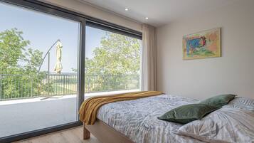 Luxury Villa, Multiple Bedrooms, Mountainside (Wellness Vila Vinita) | 3 bedrooms, iron/ironing board, free WiFi, bed sheets