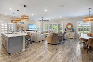 Smart TV, DVD player