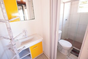 Executive Suite, Balcony, Garden View | Bathroom | Bathrobes - Pousada bela casa geriba (Buzios)
