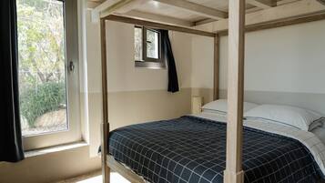 Casa Deluxe, patio, vista a la playa | Cortinas blackout, tabla de planchar con plancha y wifi gratis