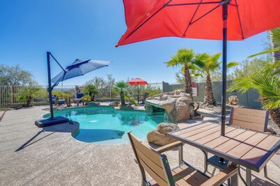Backyard Oasis & Hot Tub: Mtn-view Wickenburg Home