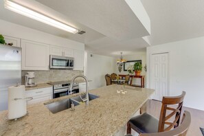 Interior - 8 Mi to Disney: Resort-style Condo w/ Pool Access (Kissimmee)