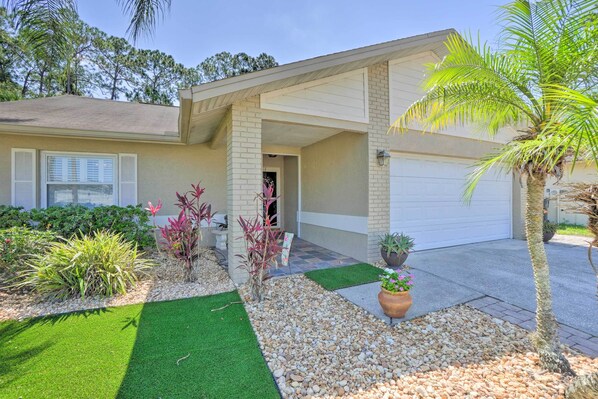 House (3 Bedrooms) | Front of property