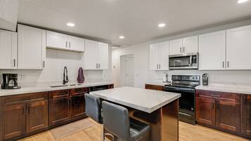 Rumah (2 Bedrooms) | Interior