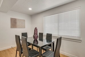 Hus (2 Bedrooms) | Interiör