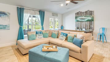 House (3 Bedrooms) | Interior