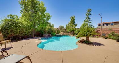 Las Vegas Escape w/ Private Outdoor Paradise
