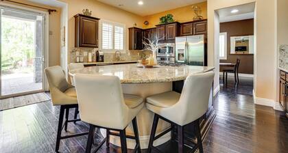 Las Vegas Escape w/ Private Outdoor Paradise