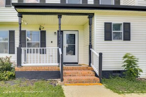 Interior - Spacious Home < 3 Mi to Hampton Coliseum! (Hampton)