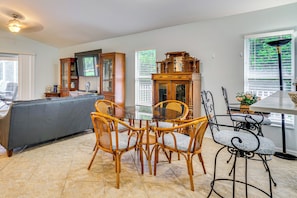 Interior - 4 Mi to Beaches: Fort Myers Escape w/ Patio (Fort Myers)