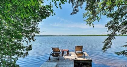 Cozy Lakefront Madison Cabin w/ Dock & Kayaks