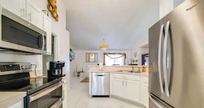 8 Mi to Silver Springs: Tranquil Home w/ Gazebo