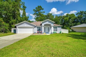House (3 Bedrooms) | Interior - 8 Mi to Silver Springs: Tranquil Home w/ Gazebo (Ocala)