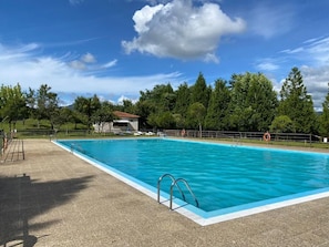 季節性室外游泳池