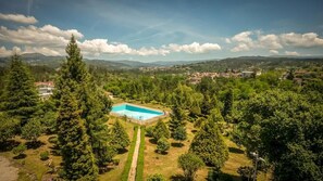 Seasonal outdoor pool - Hotel Cemar S.L. (Mondariz-Balneario)