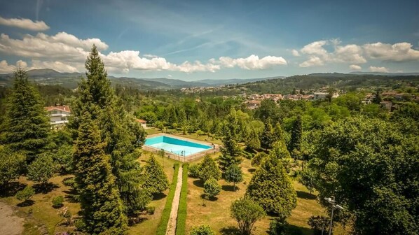 Alberca al aire libre por temporada 