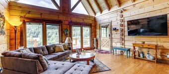 Panoramic Mountain Views & Decks: Franklin Cabin!