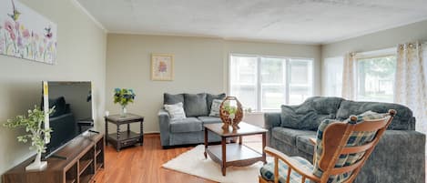 House (2 Bedrooms) | Front of property