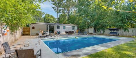 House (3 Bedrooms) | Front of property