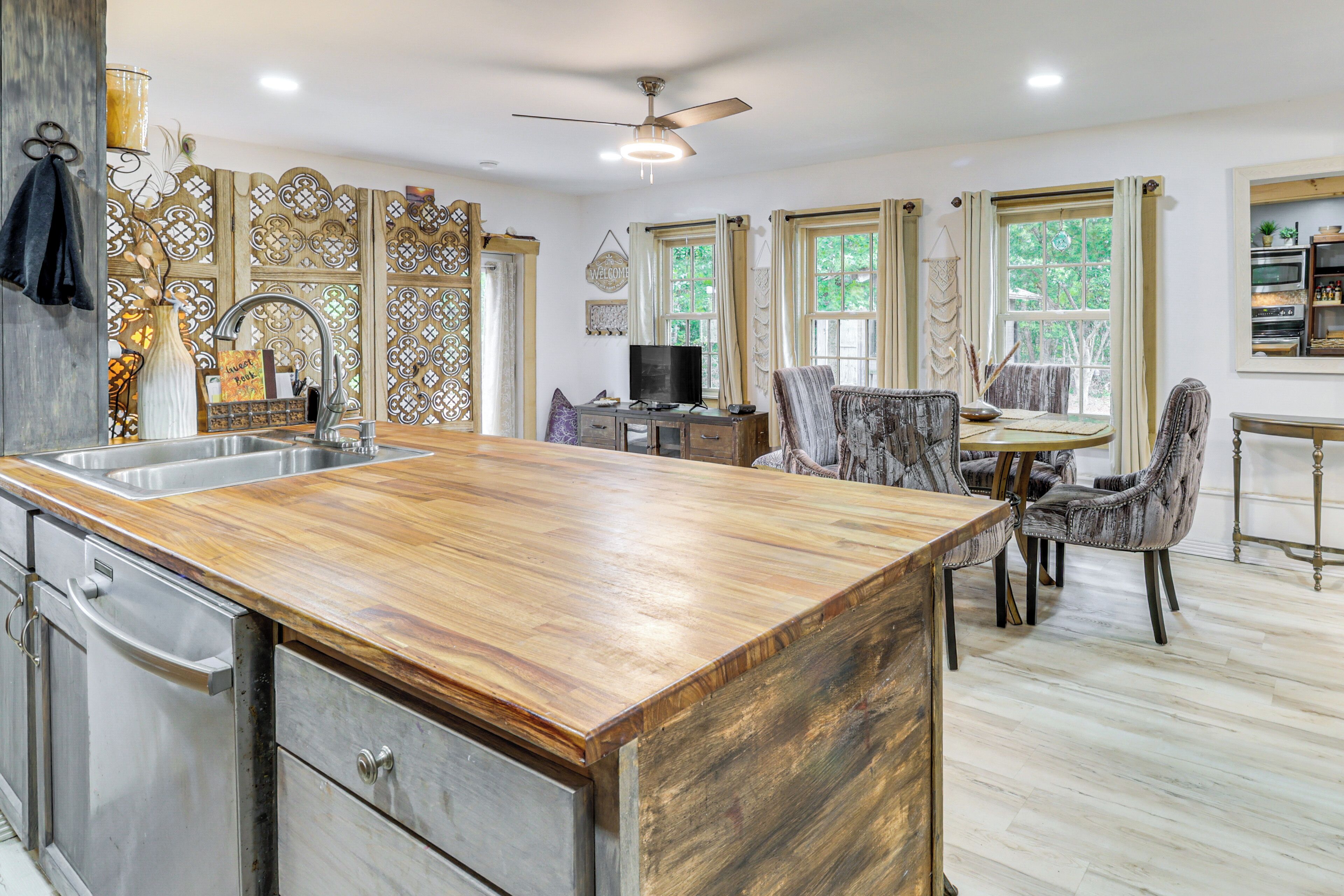 Apartment (0 Bedroom) | Interior