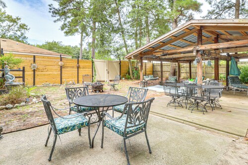 7 Mi to Kitty Hawk Pier & Beach: Studio w/ Patio!