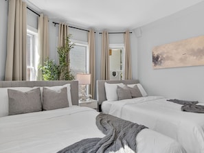 8 bedrooms, desk, iron/ironing board, travel cot