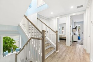 Hus | 3 soverom, skrivebord og internett